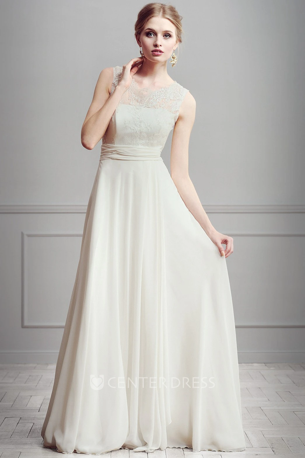 A-Line Lace Floor-Length Scoop-Neck Sleeveless Tulle&Satin Wedding Dress