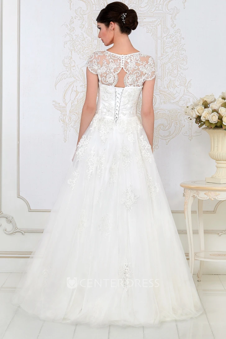 A-Line Long Scoop-Neck Short-Sleeve Appliqued Tulle&Lace Wedding Dress