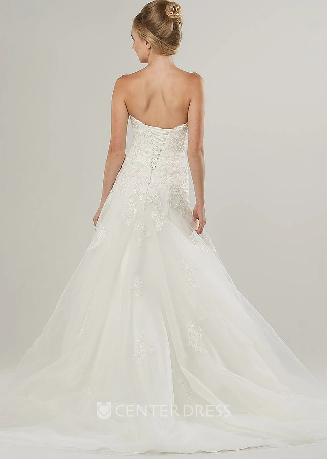 A-Line Sleeveless Strapped Beaded Long Lace&Tulle Warm Wedding Dress With Appliques