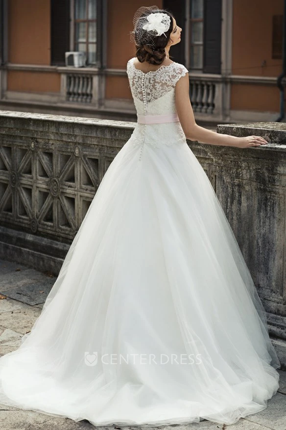 Ball Gown V-Neck Appliqued Cap-Sleeve Long Tulle Wedding Dress With Waist Jewellery