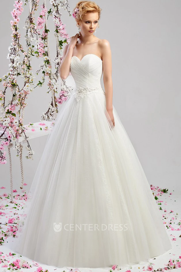 A-Line Criss-Cross Floor-Length Sweetheart Sleeveless Tulle Wedding Dress With Appliques