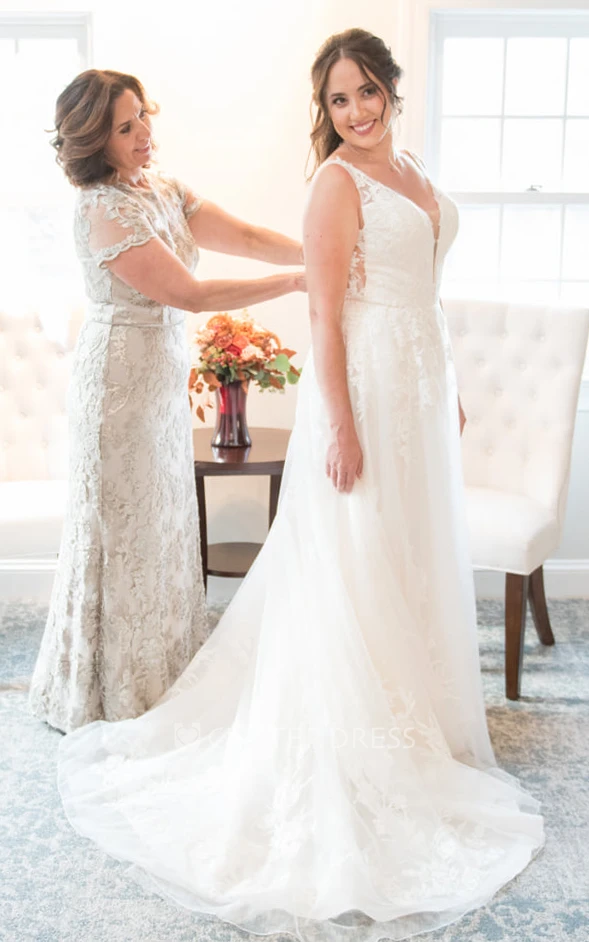 A-Line Straps Lace Petals Sexy Deep-V Back Garden Wedding Dress with Flowy Train