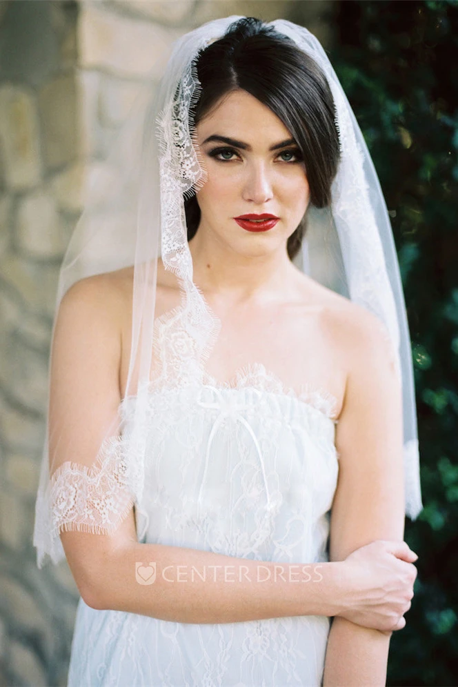  Fingertip Length Mantilla Wedding Veil with Lace Trim, Mid Length  Bridal Veil (40-42'', light ivory) : Handmade Products