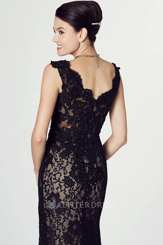 Floor-Length V-Neck Appliqued Sleeveless Lace Prom Dress With Split Front