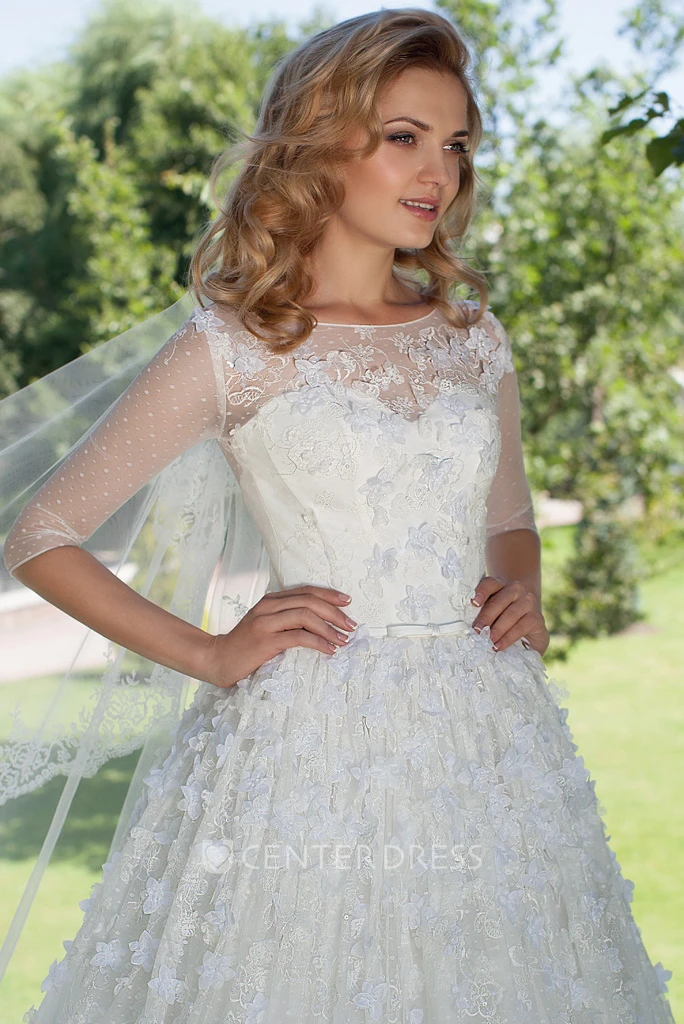 A-Line Appliqued Bateau Neck Half Sleeve Tulle Wedding Dress