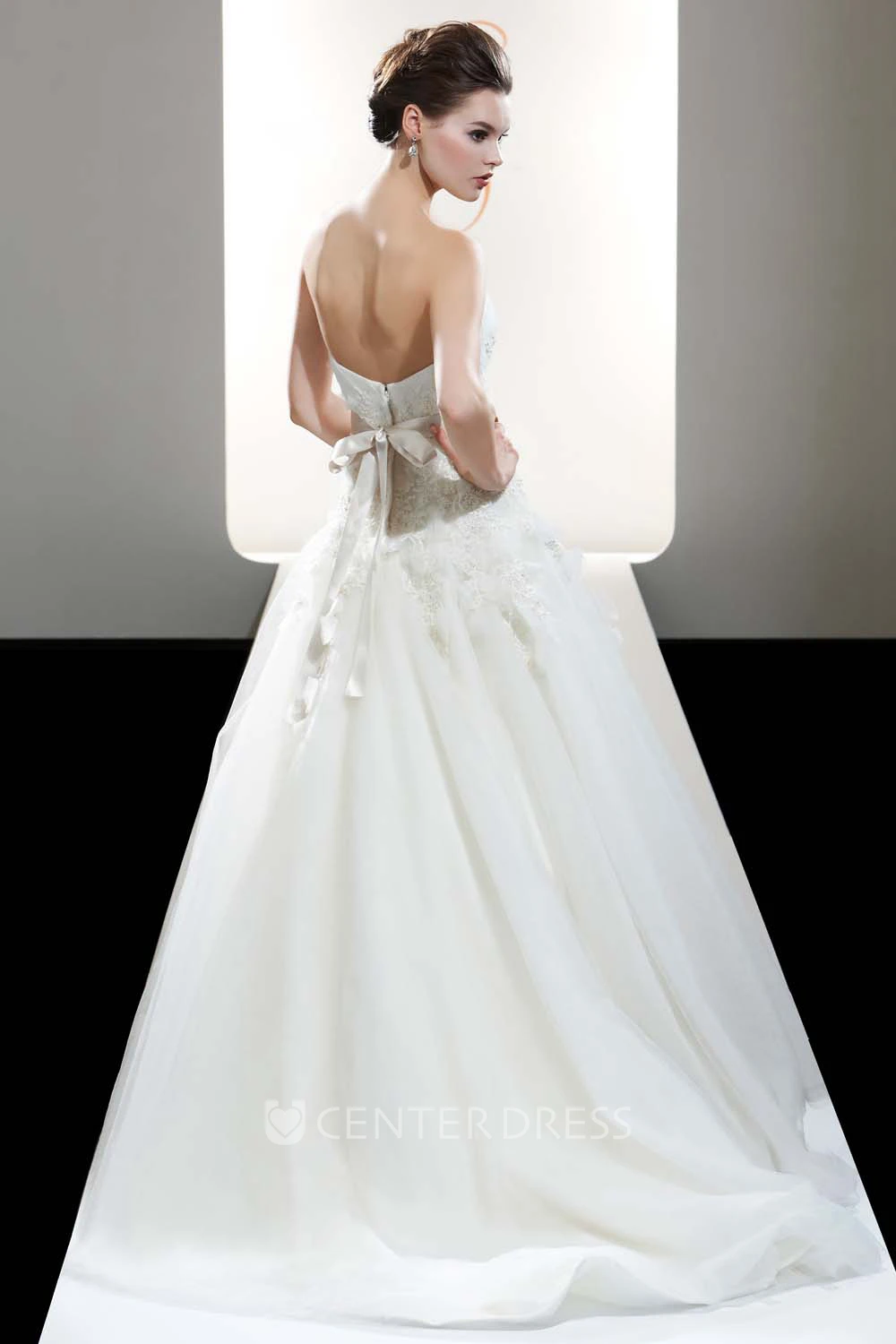 A-Line Strapless Lace Tulle Wedding Dress With Flower And Beading