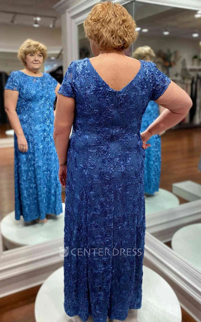 Sheath Bateau Neckline Modest Lace Mother Of The Bride Dress With Appliques And Low-V Back