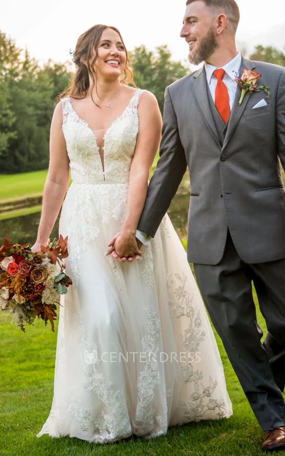 A-Line Straps Lace Petals Sexy Deep-V Back Garden Wedding Dress with Flowy Train