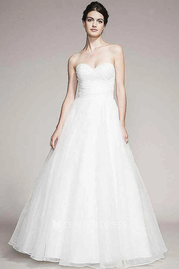 Sweetheart Long Beaded Tulle Wedding Dress With Pleats