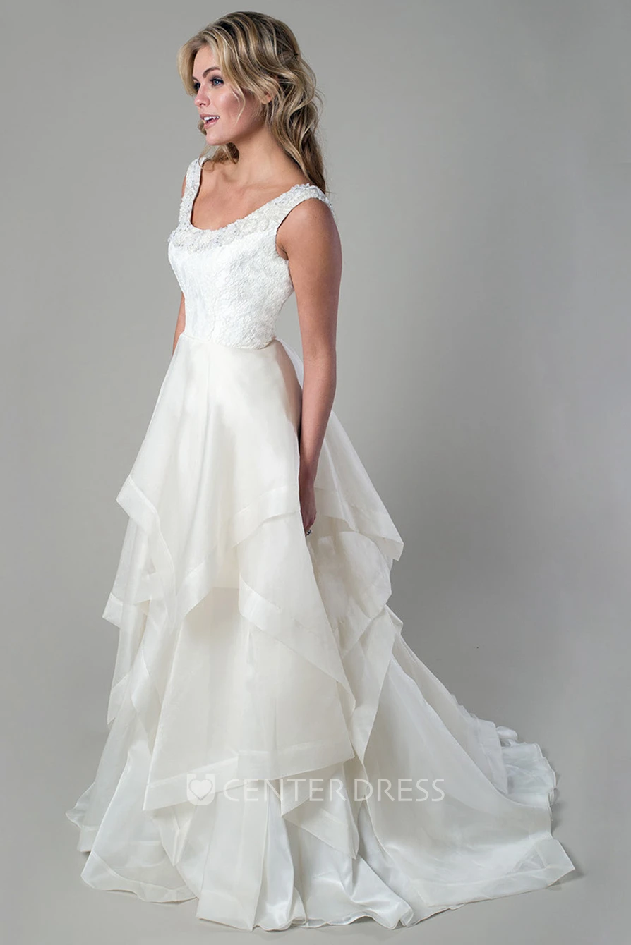 A-Line Scoop-Neck Maxi Appliqued Sleeveless Organza Wedding Dress With Tiers And Draping