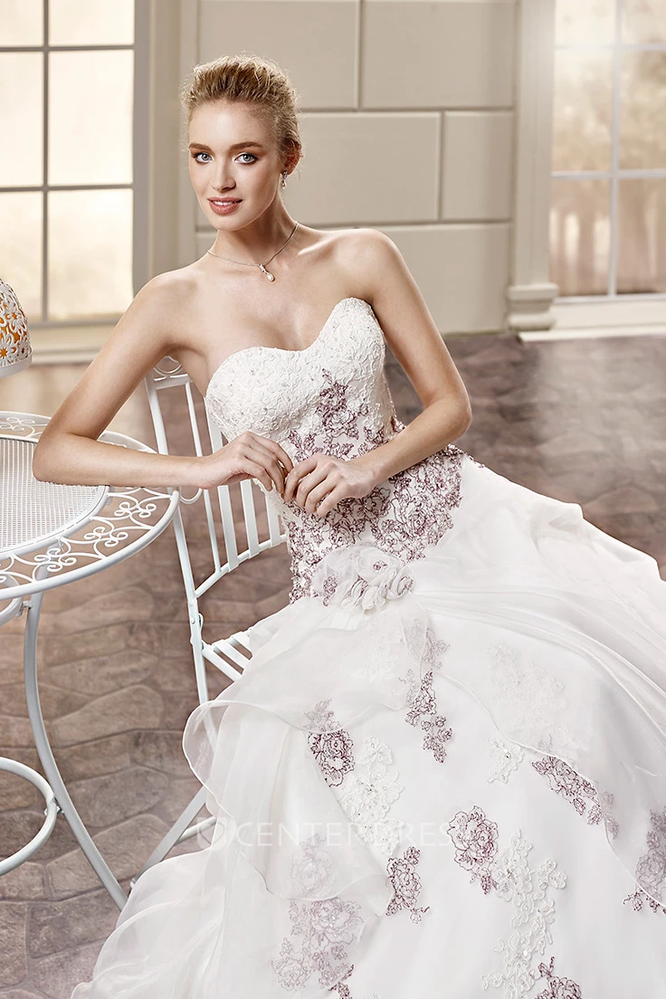 A-Line Sweetheart Floor-Length Organza Wedding Dress With Appliques And Draping