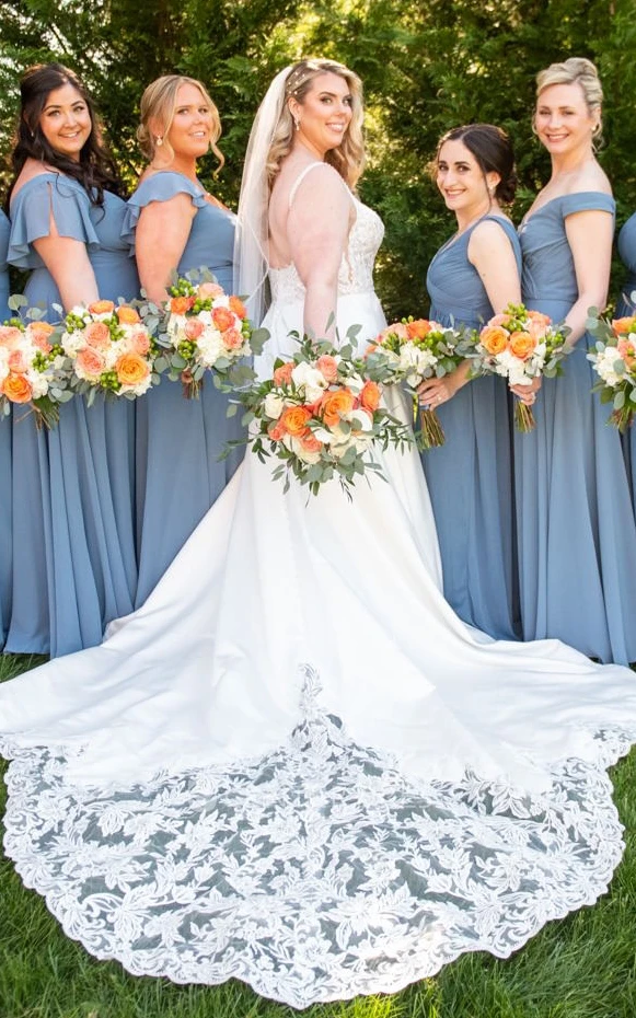 Sexy Plus Size A-Line Spaghetti Sweetheart Neckline Garden Wedding Dress with Sweep Train