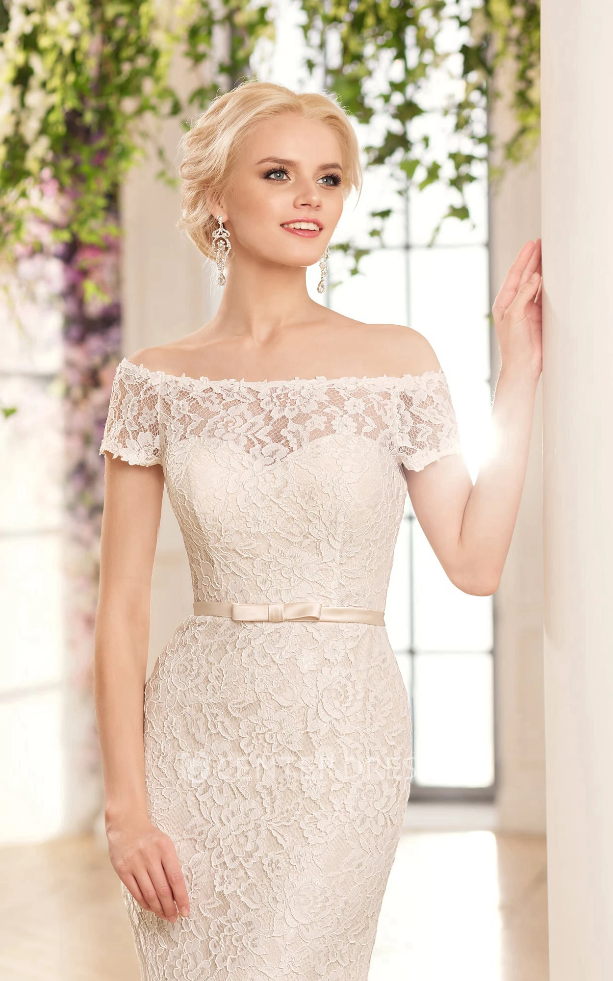 Sheath Maxi Off-The-Shoulder Illusion Lace Dress