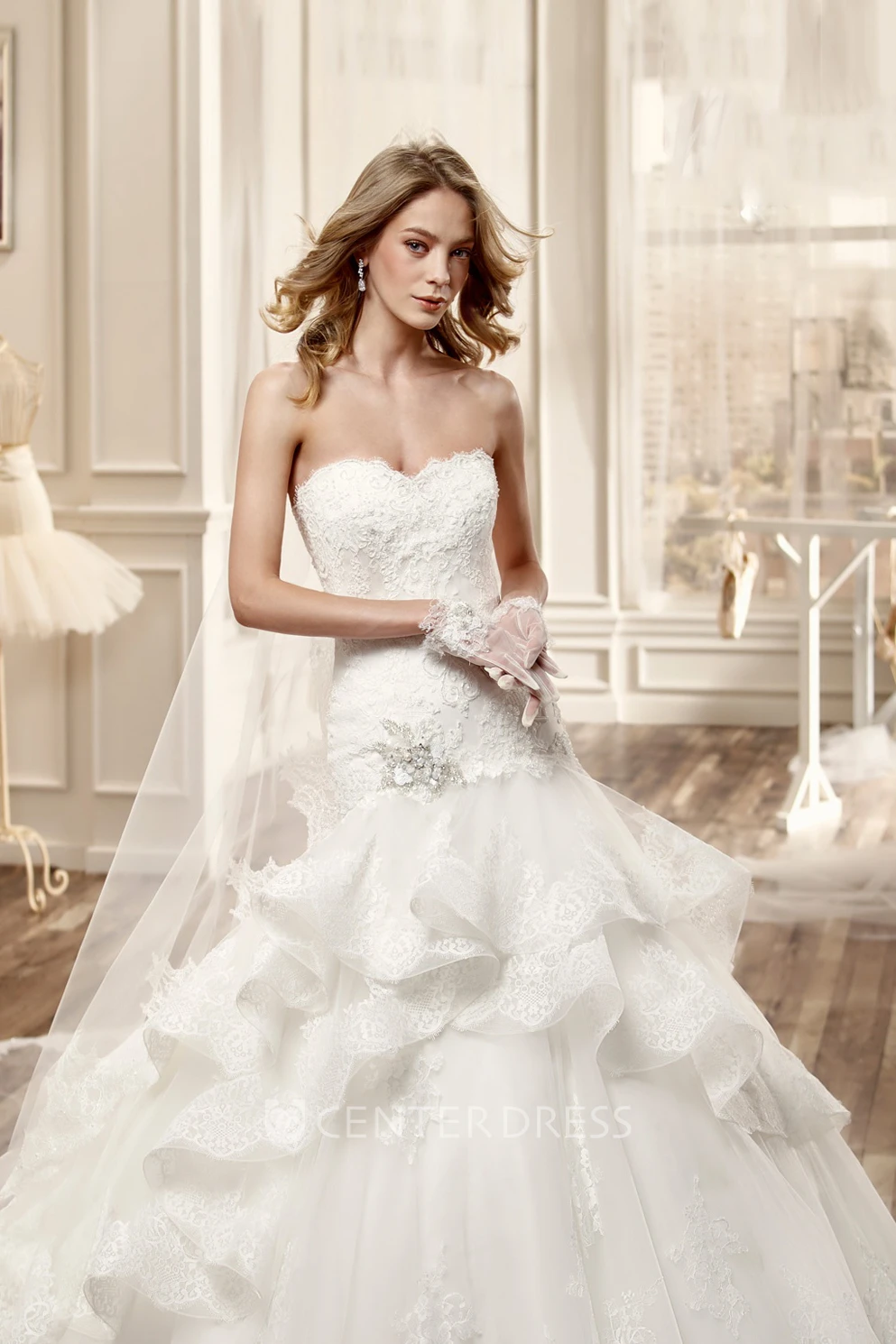 Sweetheart Long Lace Wedding Dress With Ruffles And Tiers Train