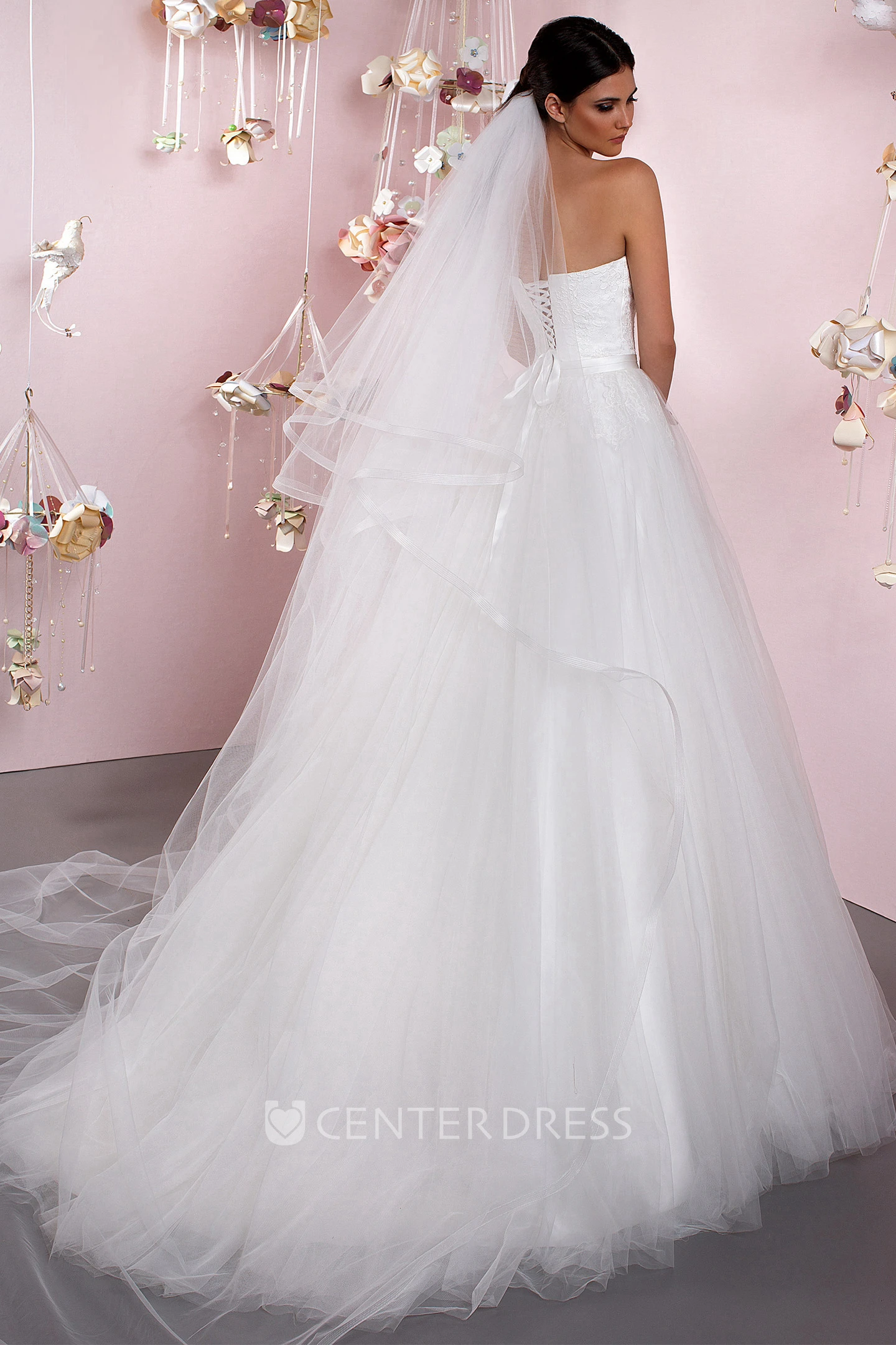 Ball Gown 3-4 Sleeve Appliqued Jewel Neck Tulle Wedding Dress