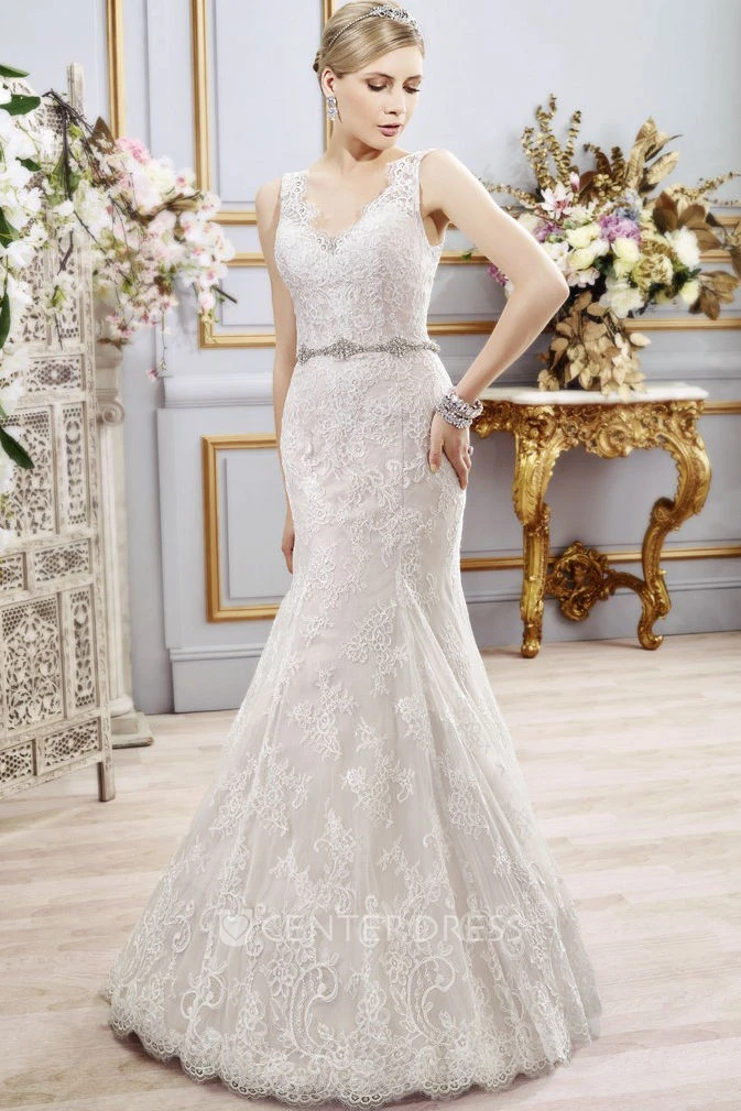 Mermaid Sleeveless V-Neck Floor-Length Appliqued Lace Winter Wedding Dress With Deep-V Back And Waist Jewellery