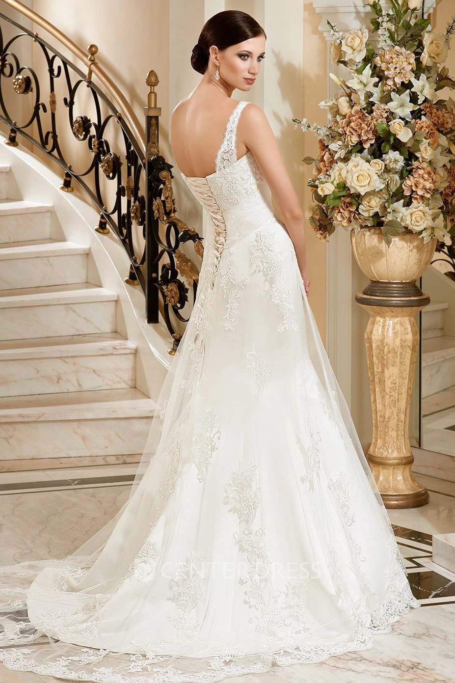 Mermaid Floor-Length Sleeveless Appliqued V-Neck Tulle&Lace Wedding Dress With Ruching