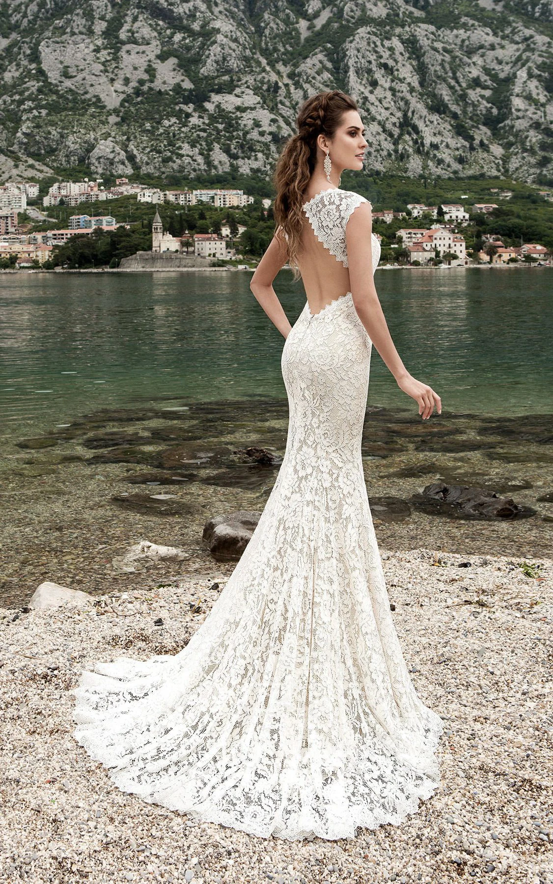 Sheath Long Jewel-Neck Cap-Sleeve Keyhole Lace Dress With Keyhole