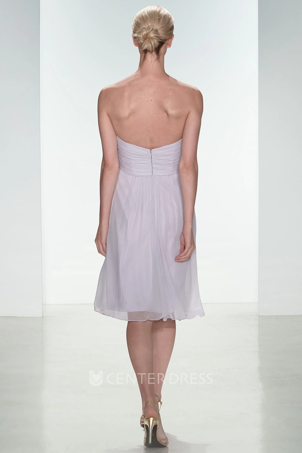 Knee-Length Ruched Strapless Empire Tulle Bridesmaid Dress