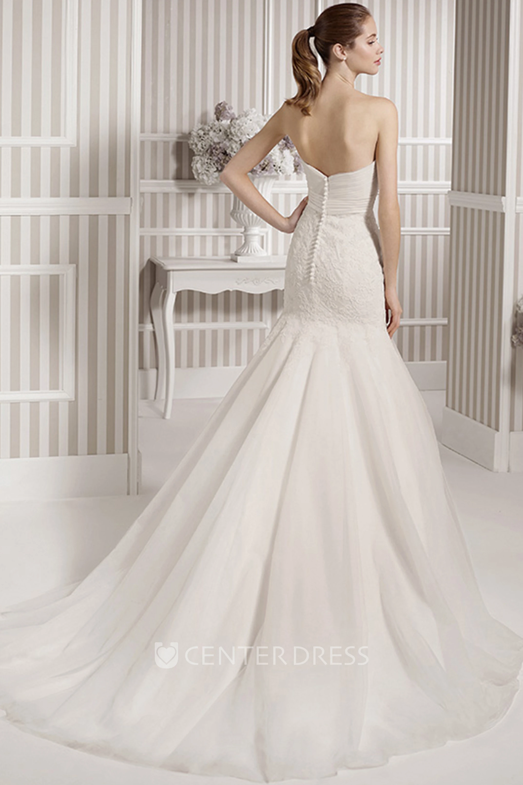 Trumpet Long Sweetheart Tulle Wedding Dress With Criss Cross And Appliques