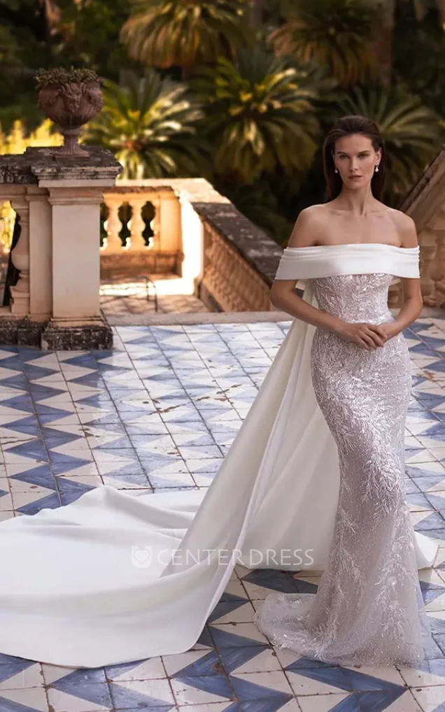 Mermaid Lace Warm Wedding Dress Sweetheart Neckline Open Back Cape Romantic Boho