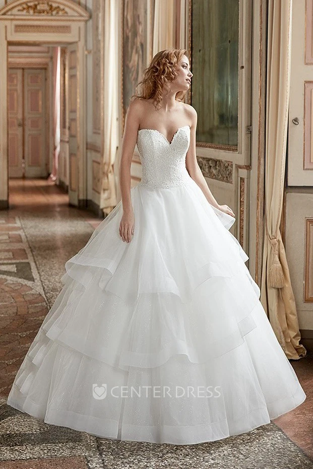 Ball Gown Appliqued Sweetheart Tulle Wedding Dress With Tiers