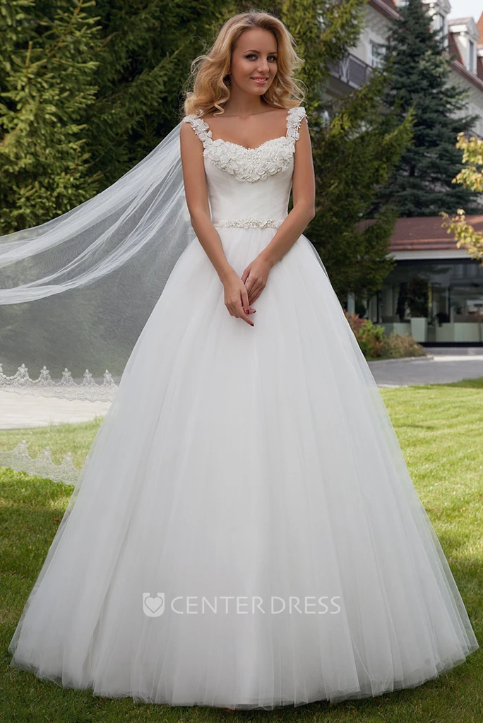 Ball Gown Strapped Sleeveless Tulle Wedding Dress With Beading And Bow