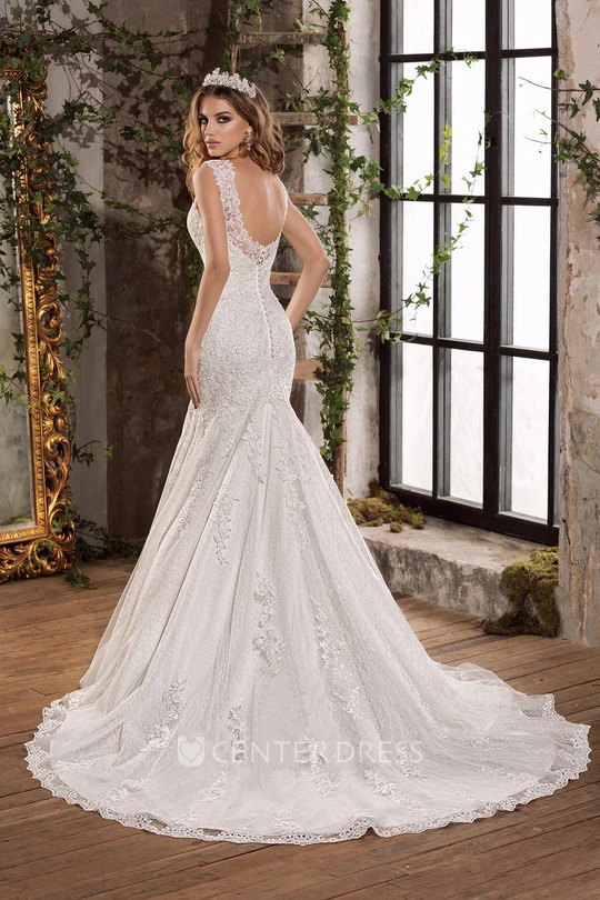 Luxury Lace and Tulle Notched Floor Length Bridal Gown with Chapel Train