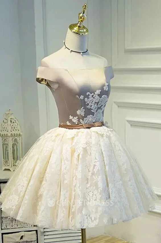 Ball Gown Short Mini Sleeveless Off-the-shoulder Appliques Bow Pleats Satin Lace Homecoming Dress