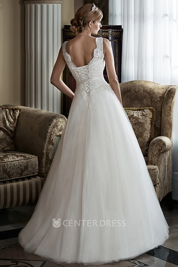 A-Line V-Neck Appliqued Long Sleeveless Tulle&Lace Wedding Dress