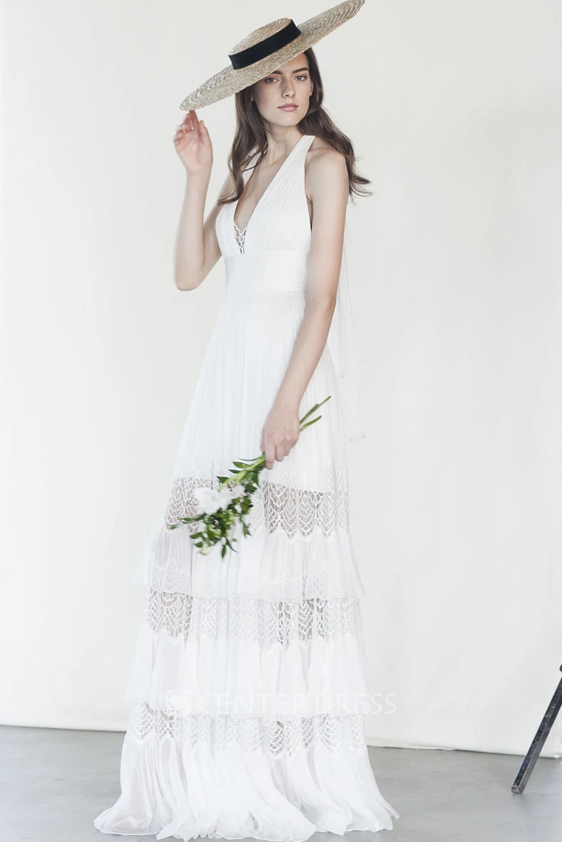 Stunning V-neck Sleeveless Floor-length Wedding Dress