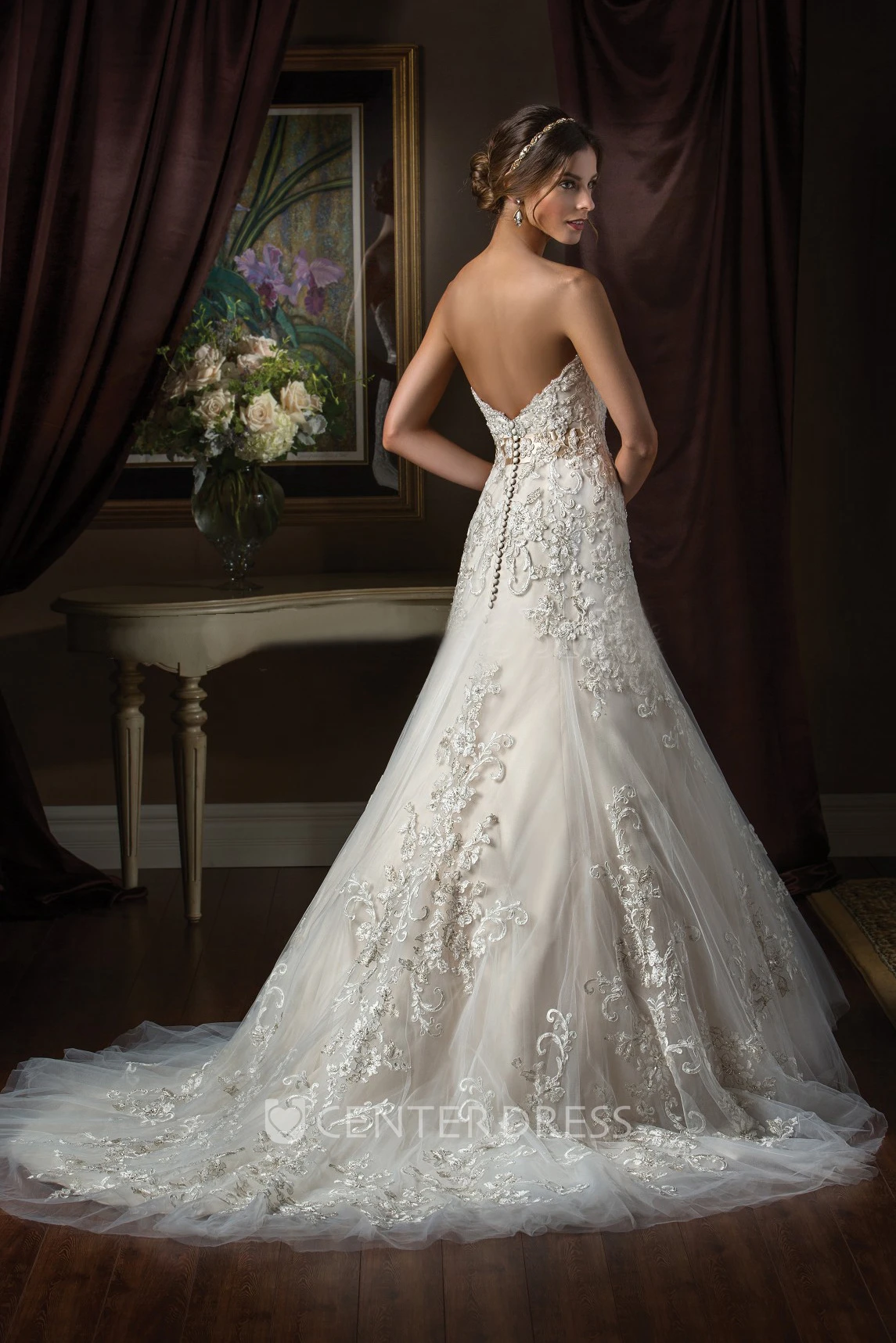 Sweetheart Wedding Gown with Appliques and Chapel Train