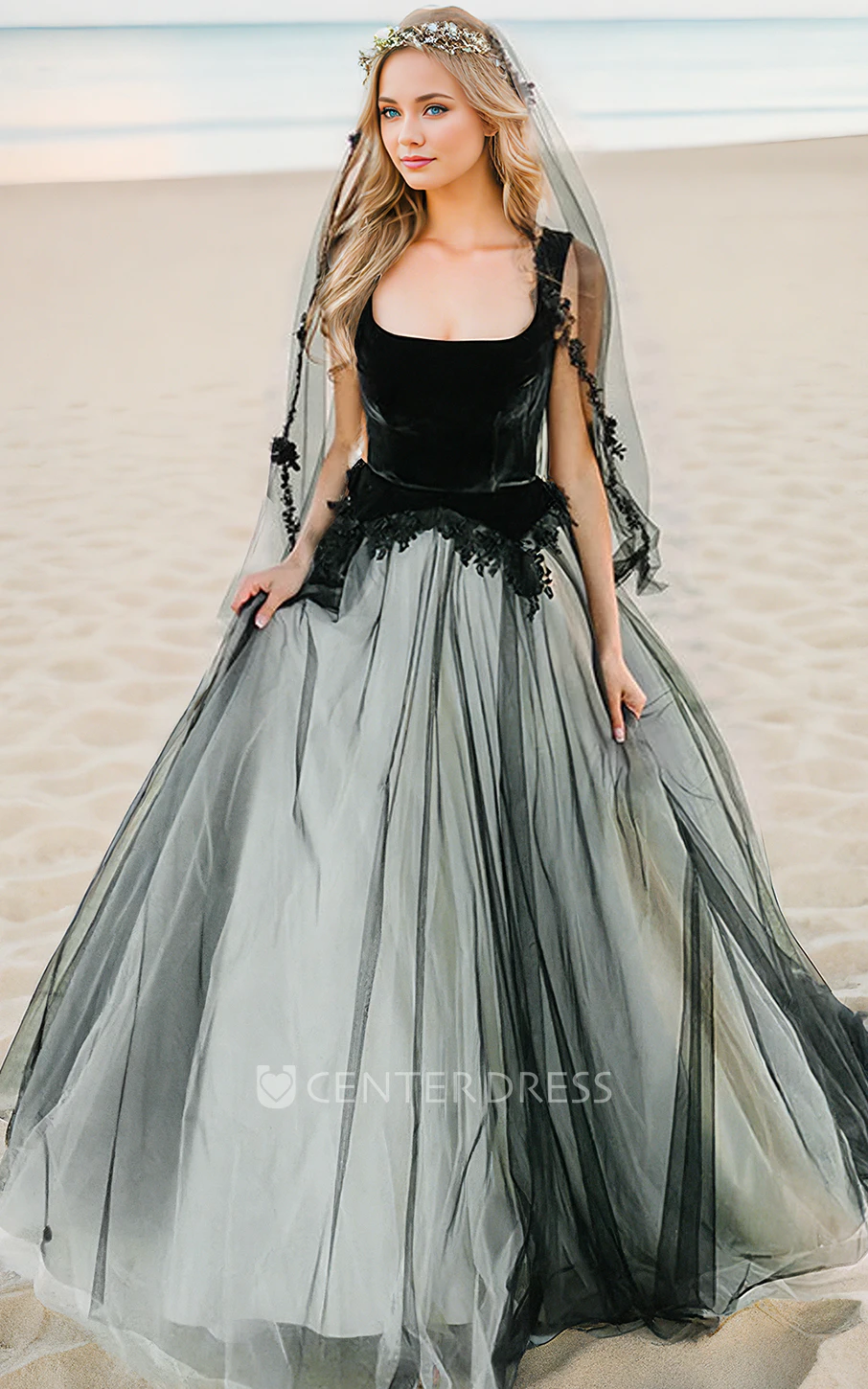 Sleeveless Vintage Square Neck Floor-length A-Line Bohemian Lace Black Wedding Dress with Keyhole Back
