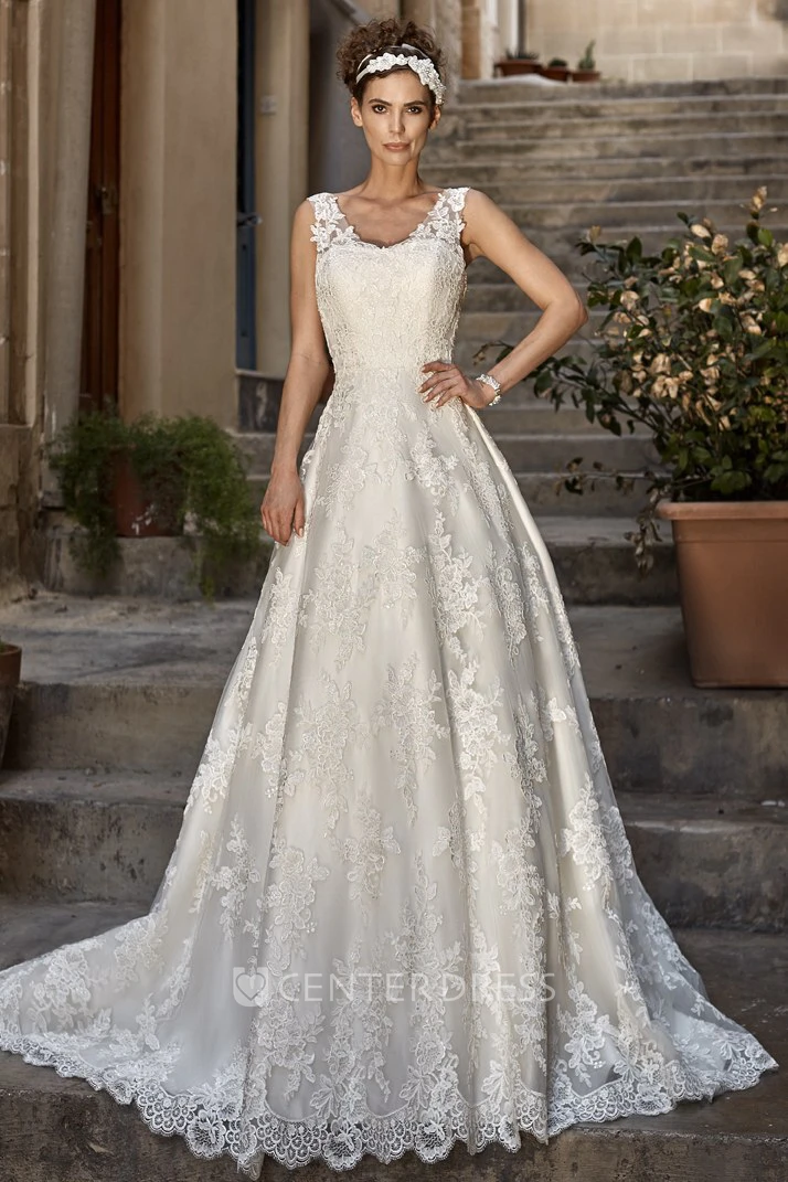 A-Line Sleeveless V-Neck Long Appliqued Lace Warm Wedding Dress