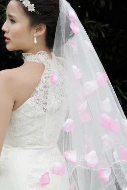  Korean Style 3 Meters Long Tailed Veil with Pink Petals