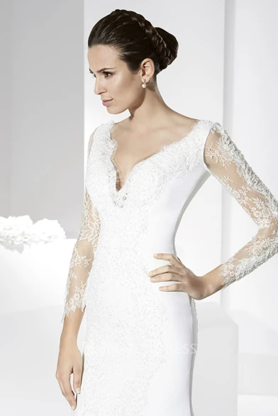 Trumpet Long-Sleeve Maxi Bateau-Neck Lace Wedding Dress With Appliques And V Back