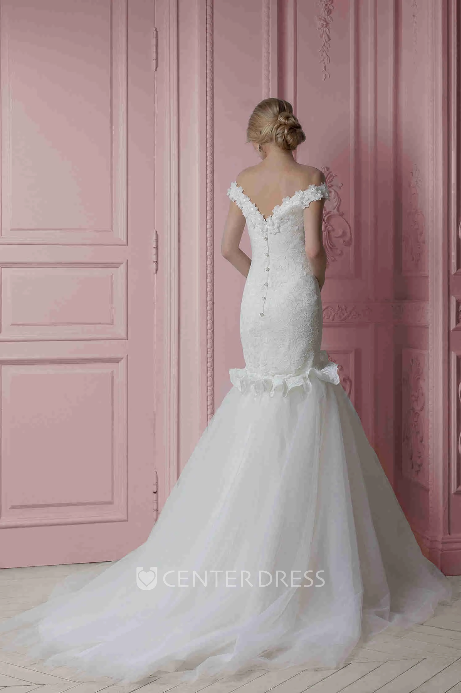 Trumpet Floor-Length Off-The-Shoulder Floral Lace&Tulle Wedding Dress With Ruffles And Appliques