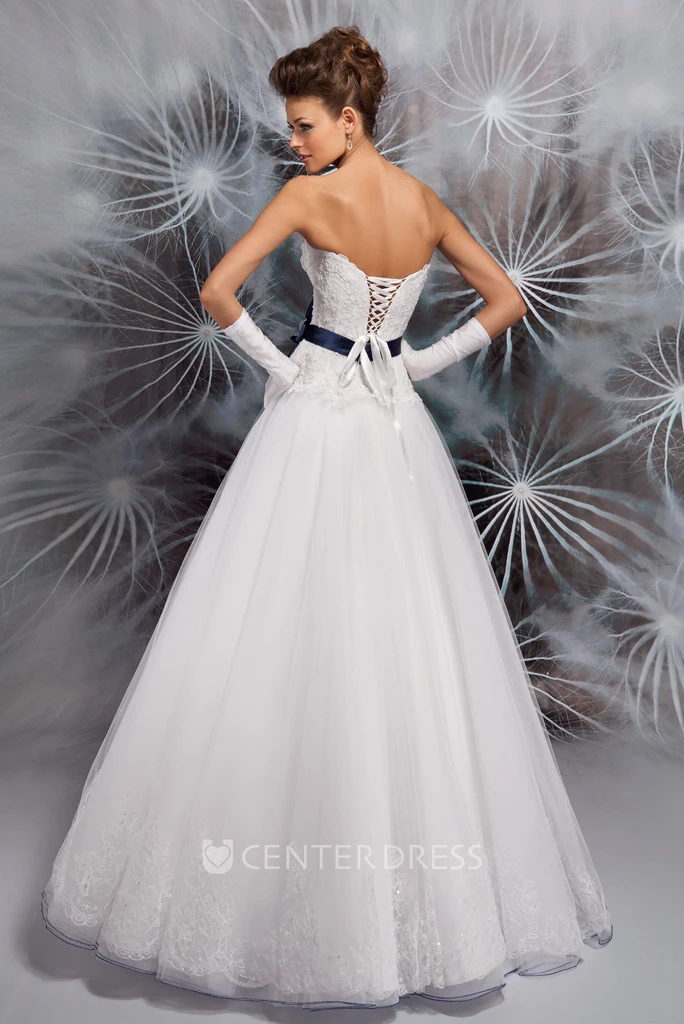 Ball-Gown Long Appliqued Sweetheart Sleeveless Tulle Wedding Dress With Corset Back And Bow