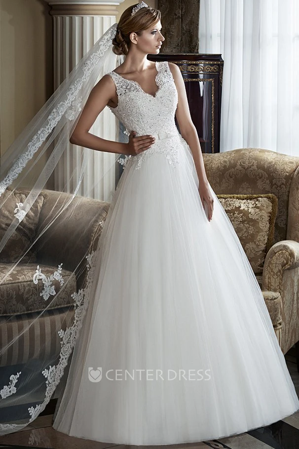 A-Line V-Neck Appliqued Long Sleeveless Tulle&Lace Wedding Dress