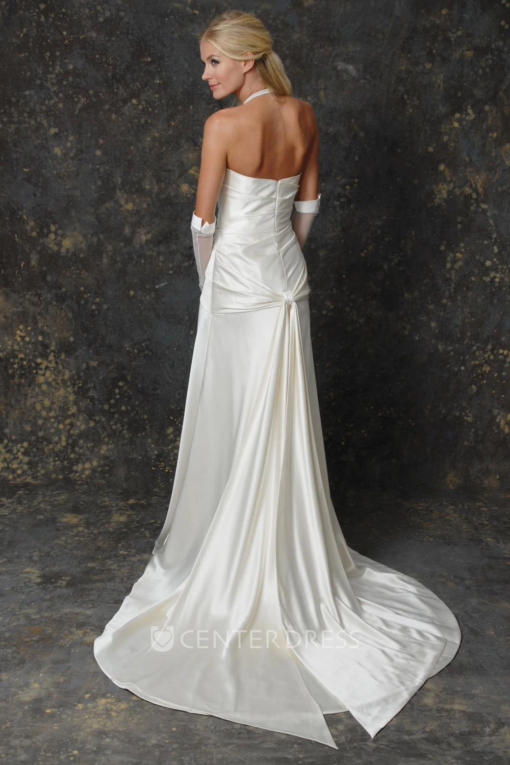 Sheath Ruched Haltered Floor-Length Sleeveless Satin Wedding Dress With Broach