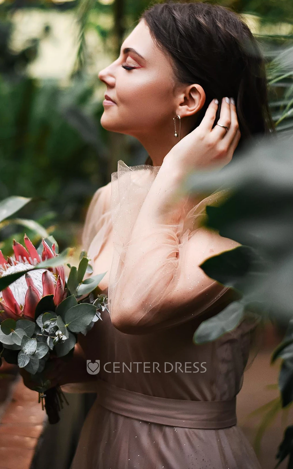 Elegant A-Line Satin Tulle Prom Dress With Long Sleeve And Spaghetti Straps