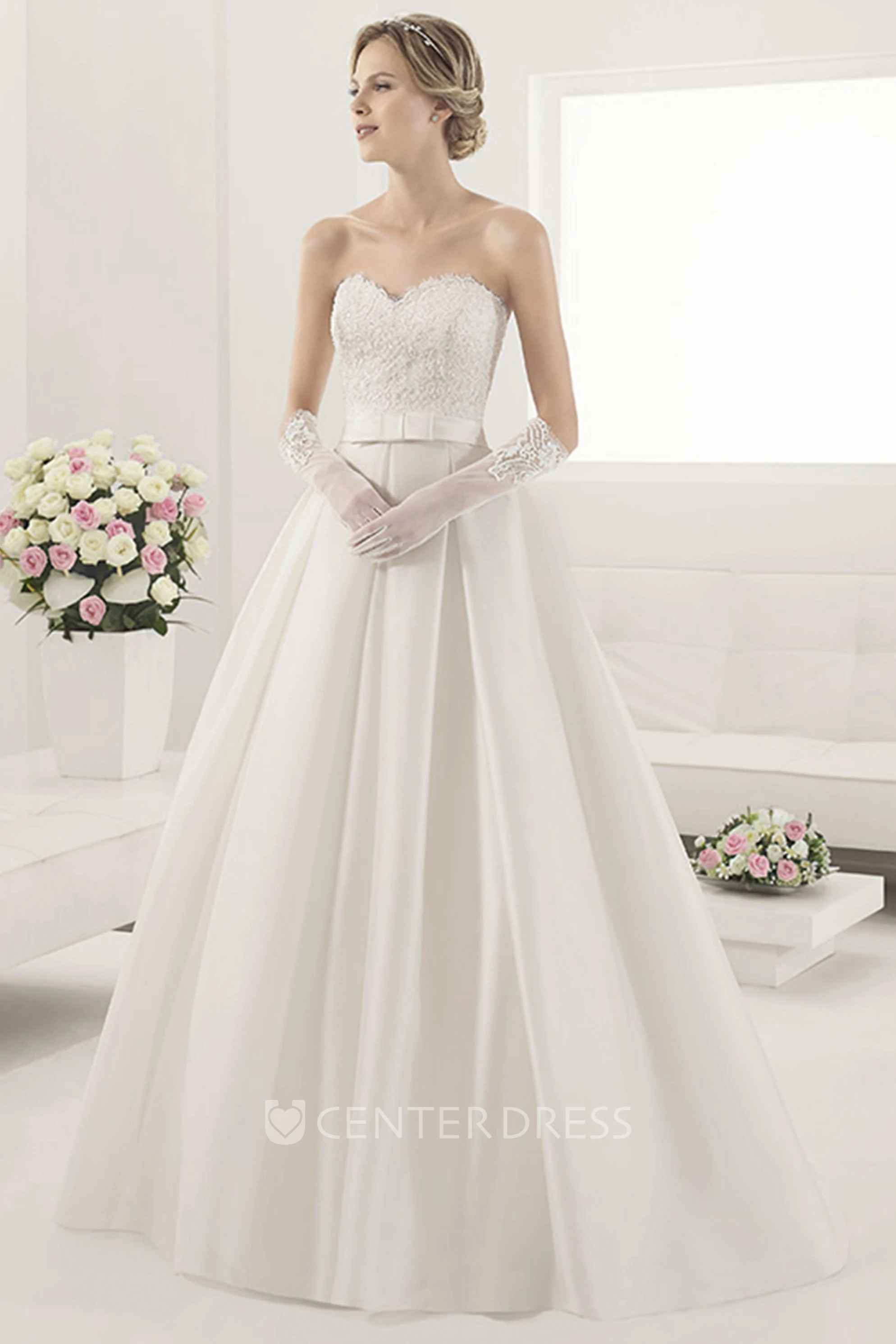Sweetheart Taffeta Ball Gown With Belt And Lace Bodice