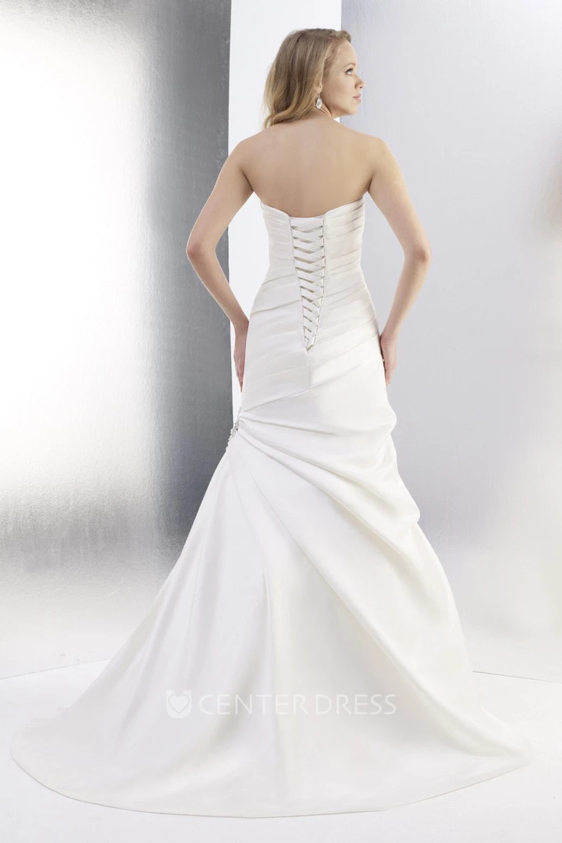 Mermaid Sweetheart Satin Wedding Dress With Ruching And Side Draping