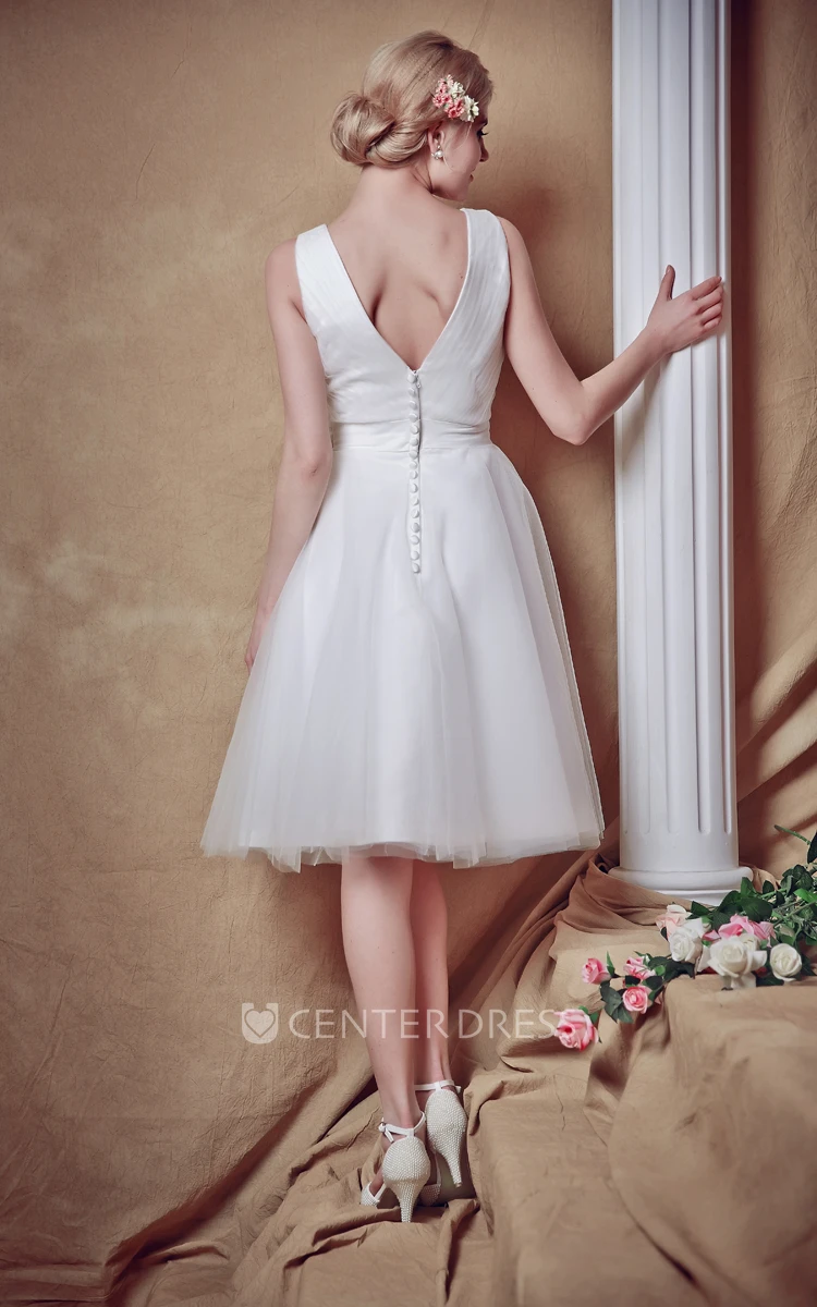 Sweet V-neck Knee Length Tulle Wedding Gown With Flower Belt
