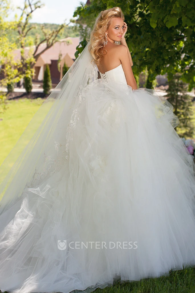 Floor-Length Sweetheart Beaded Tulle Wedding Dress With Ruffles And Lace Up