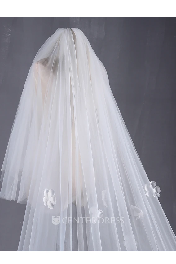 Korean New Style Cathedral Wedding Veil with Lace Edge and Flower Applique