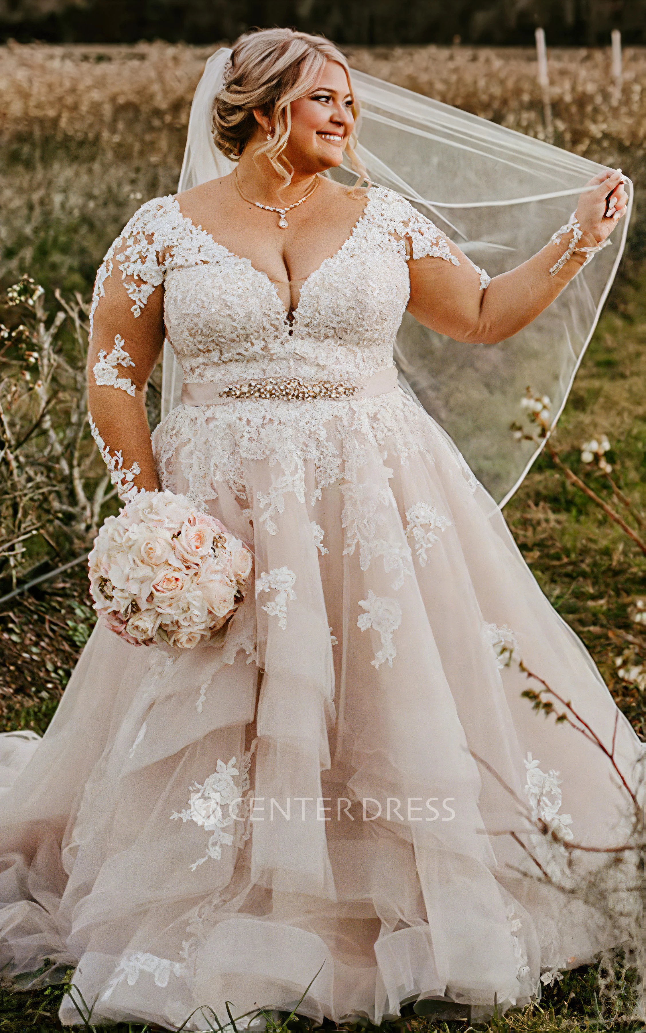 Ucenter Dress Country Rustic Plus Size A Line Boho Lace Sleeved Wedding Dress Romantic Floral Tulle V Neck Bridal Gown with Appliques White Size