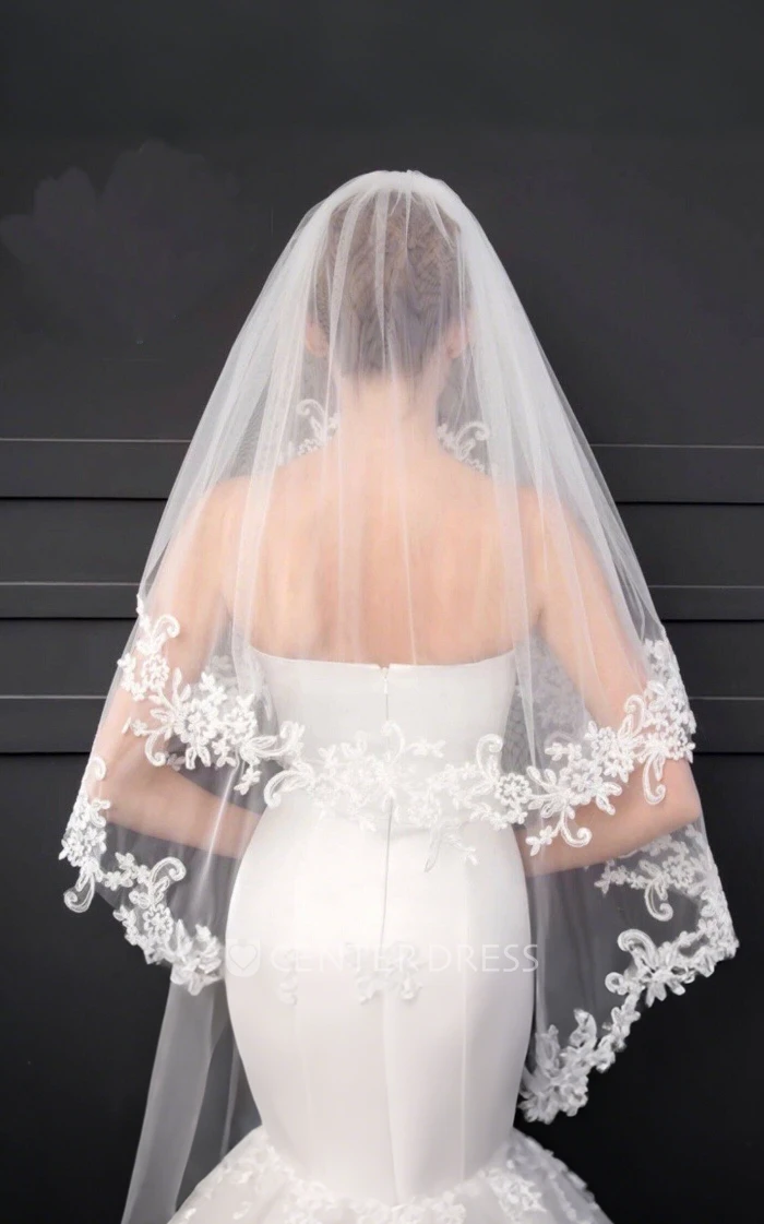 Bohemian Floral Two-Tier Lace Tulle Fingertip Length Waterfall Short Veil for Wedding