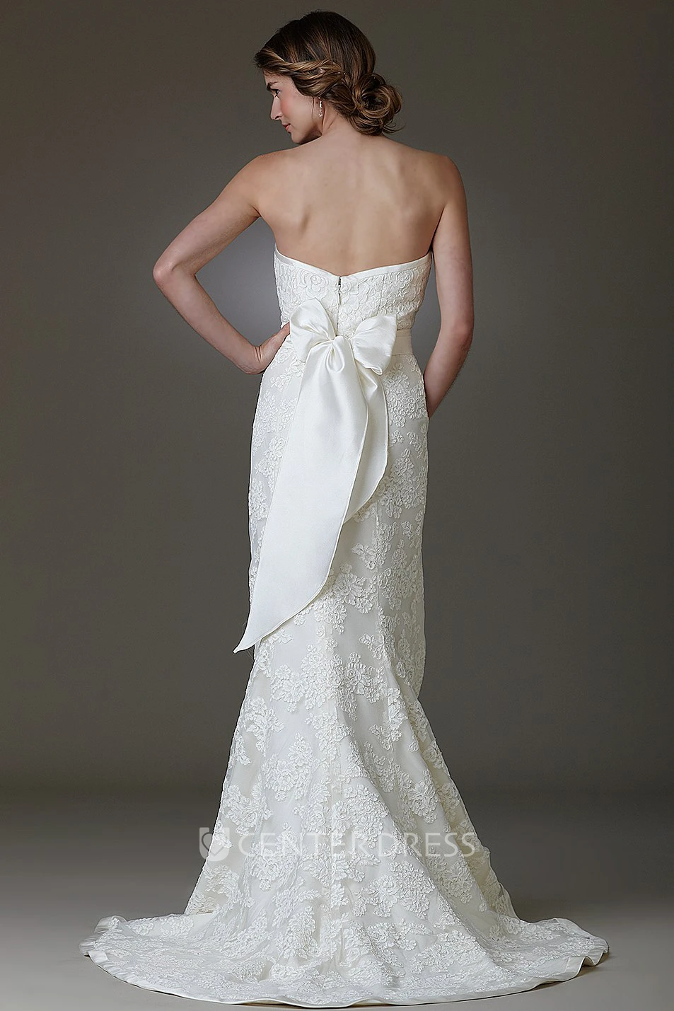 Sheath Strapless Lace Wedding Dress With Bow