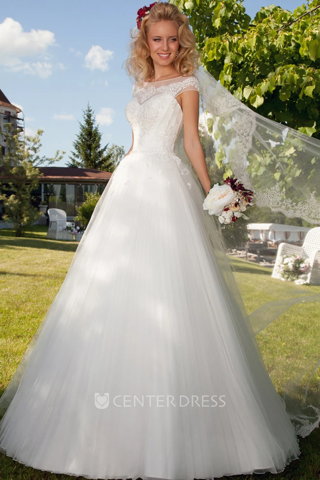 Sweetheart Maxi Appliqued Tulle Wedding Dress With Waist Jewellery And Corset Back